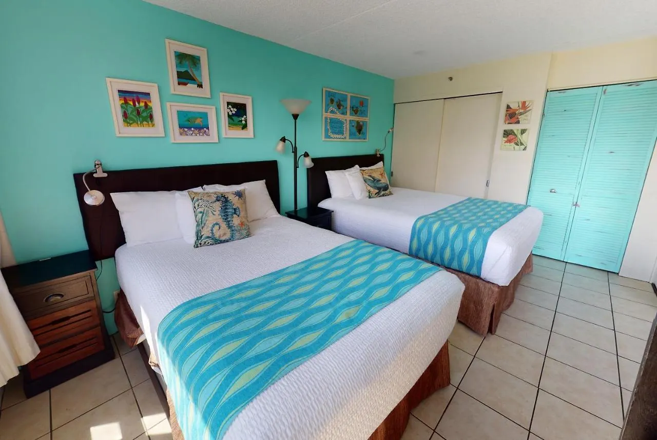 Deluxe Condo Near Waikiki Beach - Free Parking Honolulu