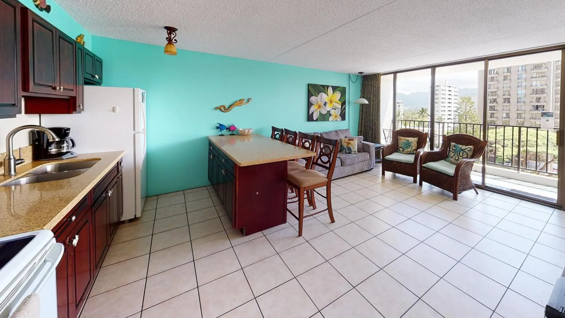 Deluxe Condo Near Waikiki Beach - Free Parking Honolulu